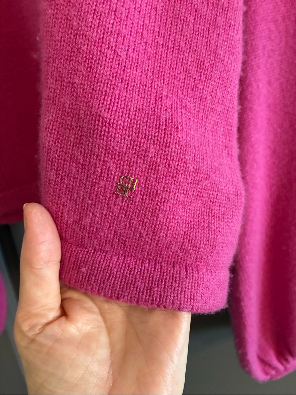 CH Carolina Herrera Hot Pink Turtleneck Balloon-Sleeve Sweater - Picture 3 of 5
